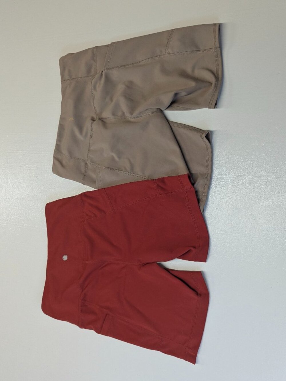Yogalicious and Jessica Simpson Size S Biker Shorts Rust and Taupe - Picture 5 of 9